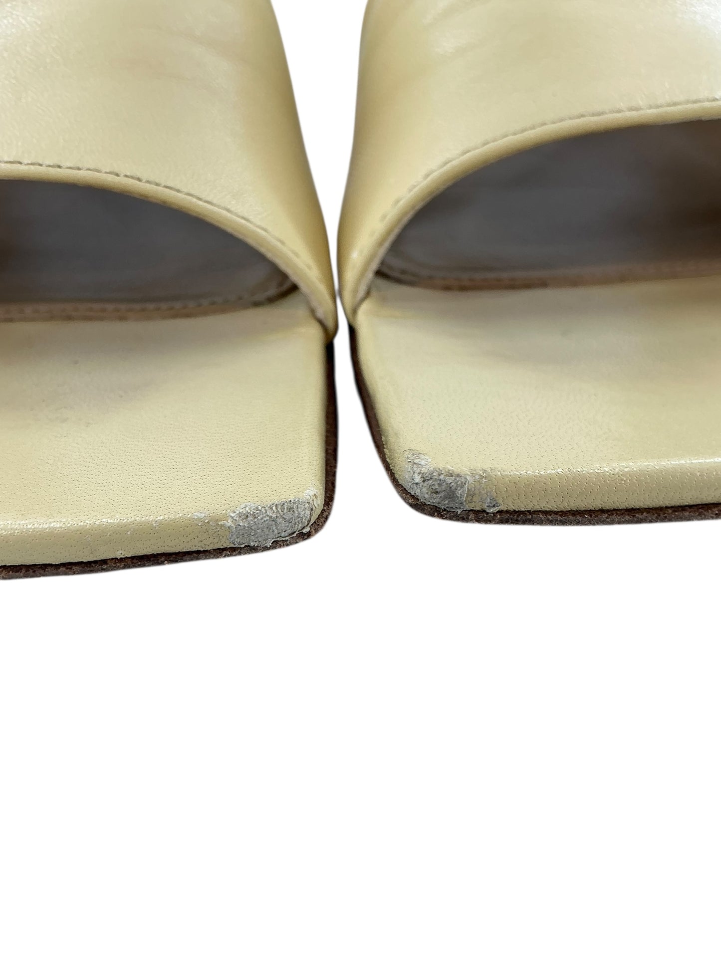 Bottega Veneta Leather Mules/ Kitten Heels