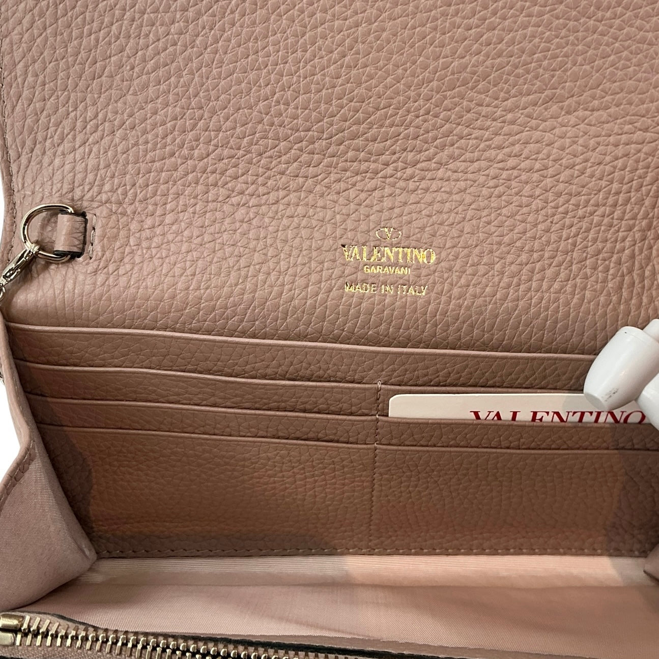 Valentino Garavani Rockstud Grainy Calfskin Wallet on Chain