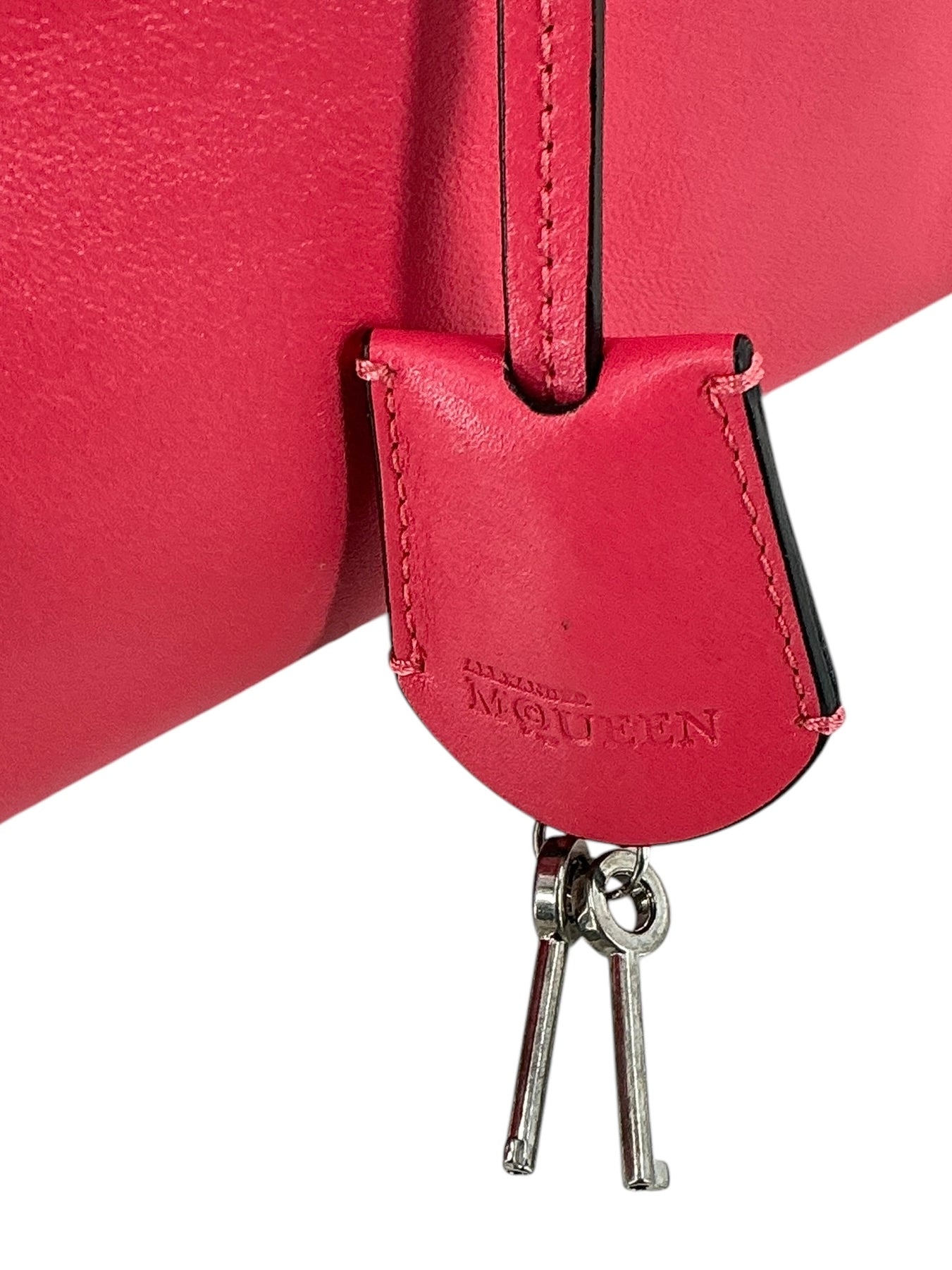 Alexander McQueen Skull Padlock Shoulder Bag