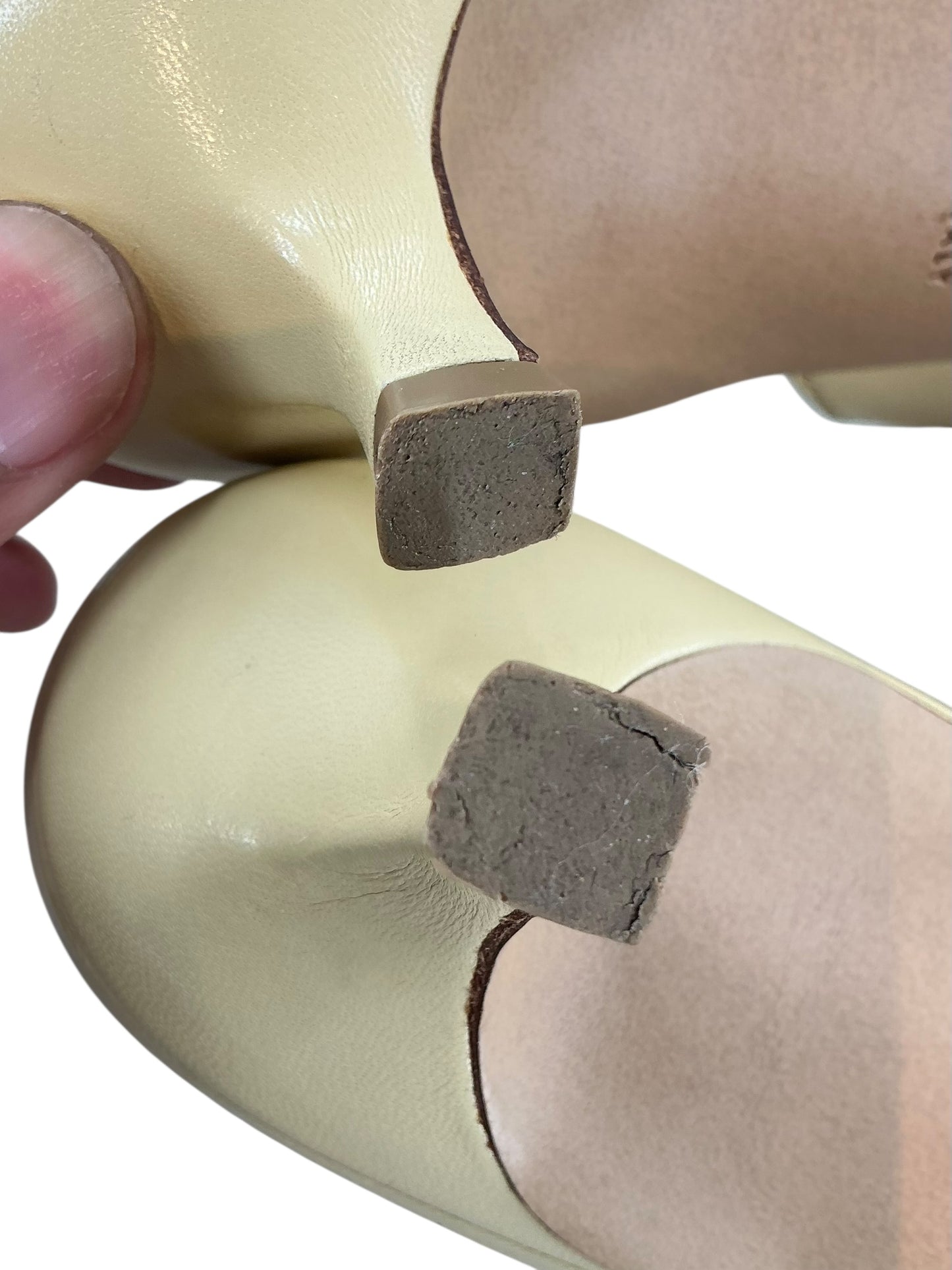 Bottega Veneta Leather Mules/ Kitten Heels