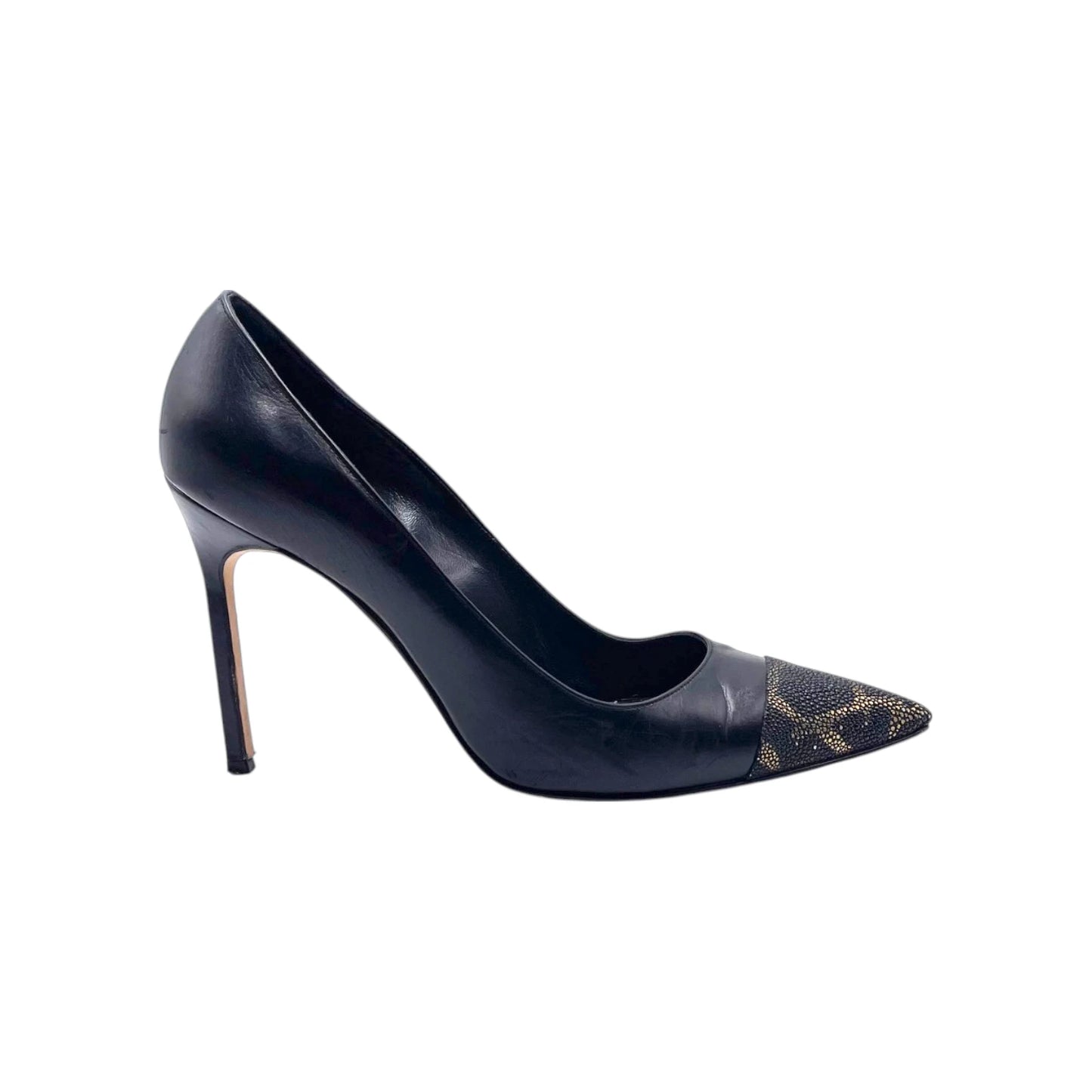 Manolo Blahnik Black Leather Pump