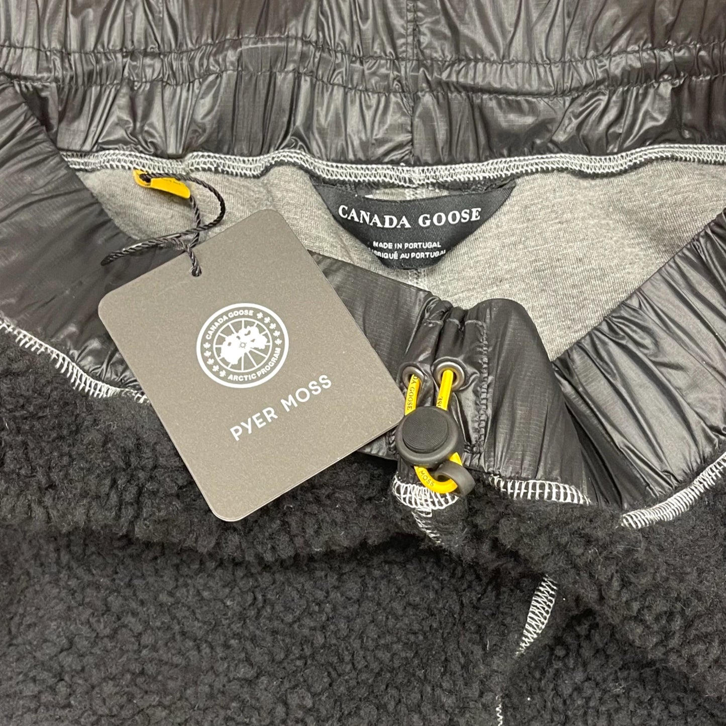 Canada Goose X Pyer Moss CG Grab Cargo Track Fleece Pants Unisex - S