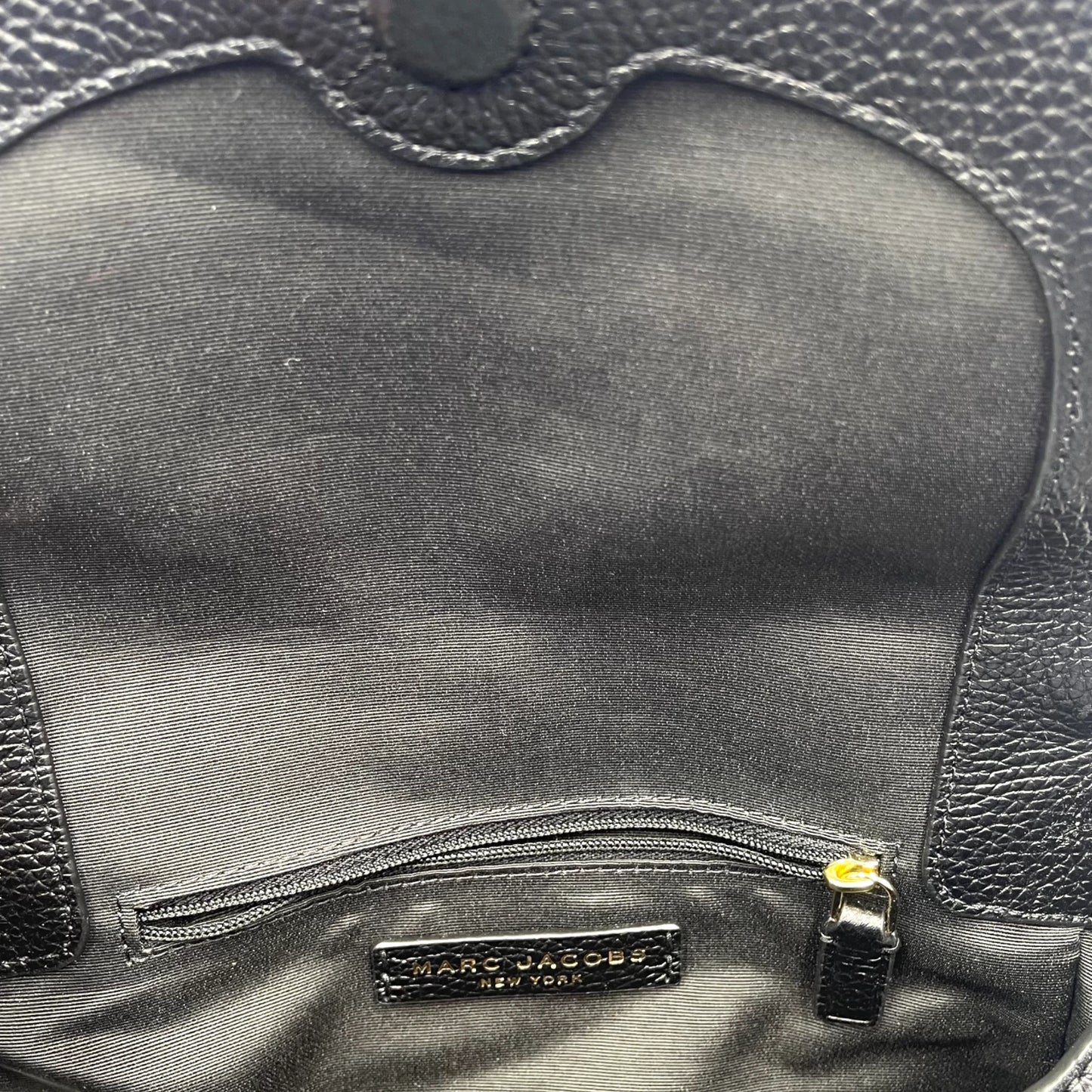 Marc Jacobs Groove Messenger Crossbody