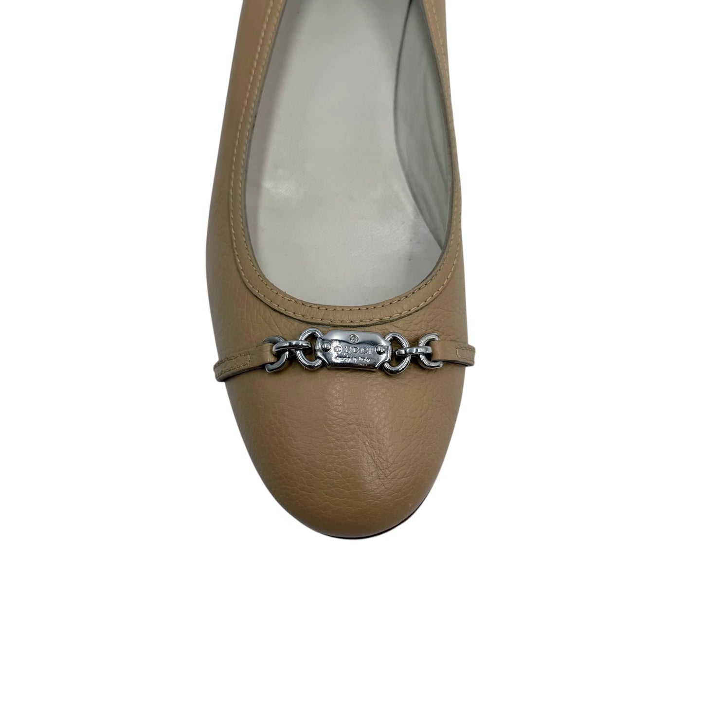 Gucci Tan Chain Flats