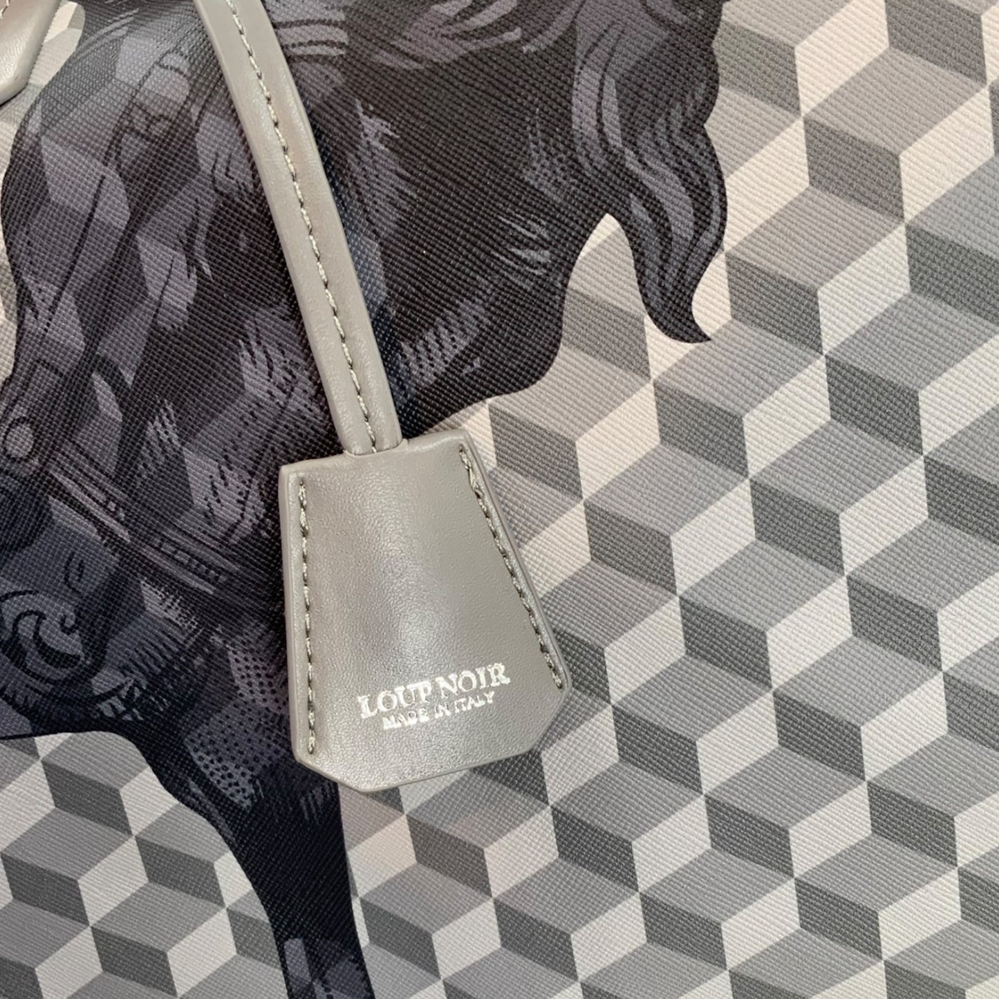 Loup Noir Tote Bag