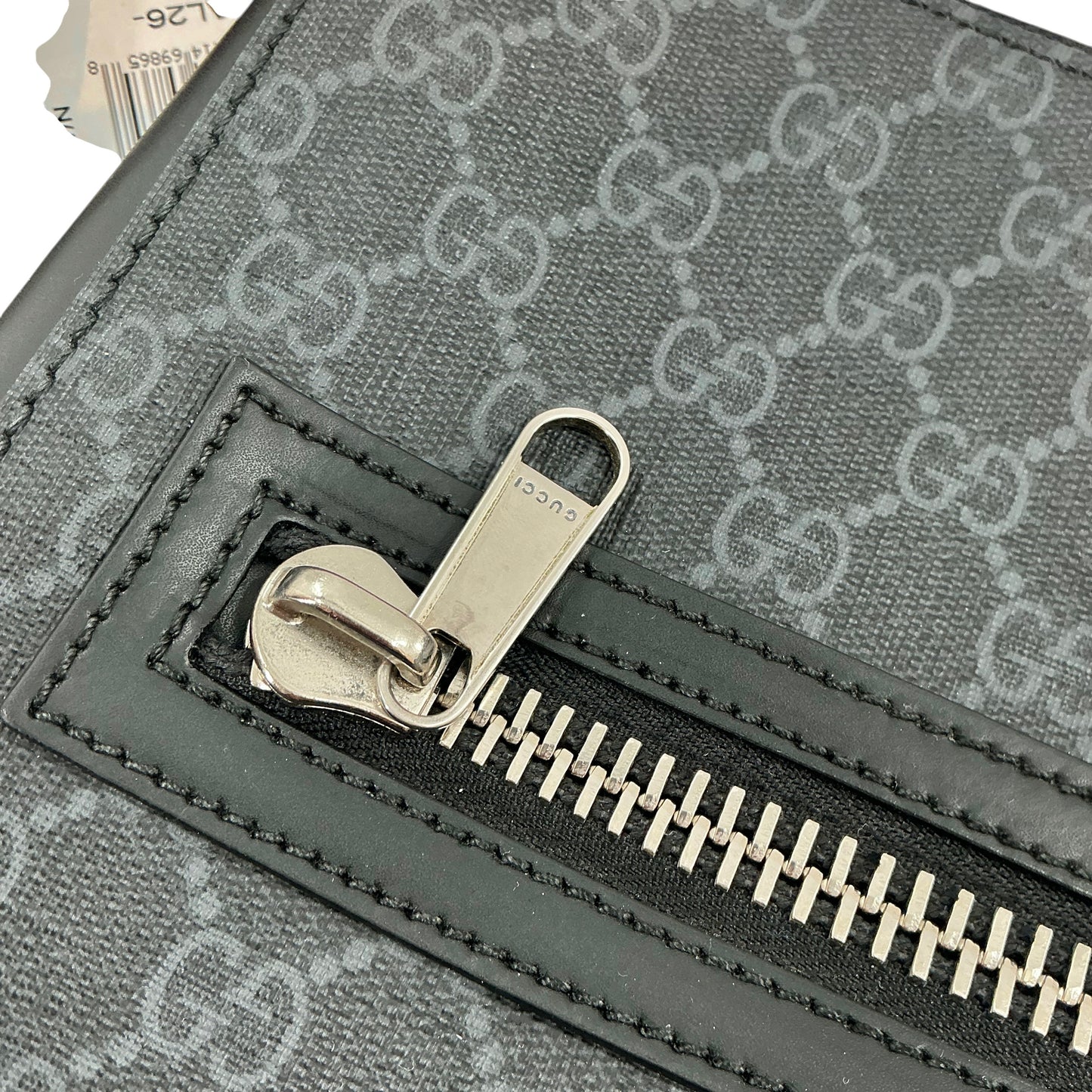 Gucci GG Supreme Flat Messenger Bag (Black/Grey)