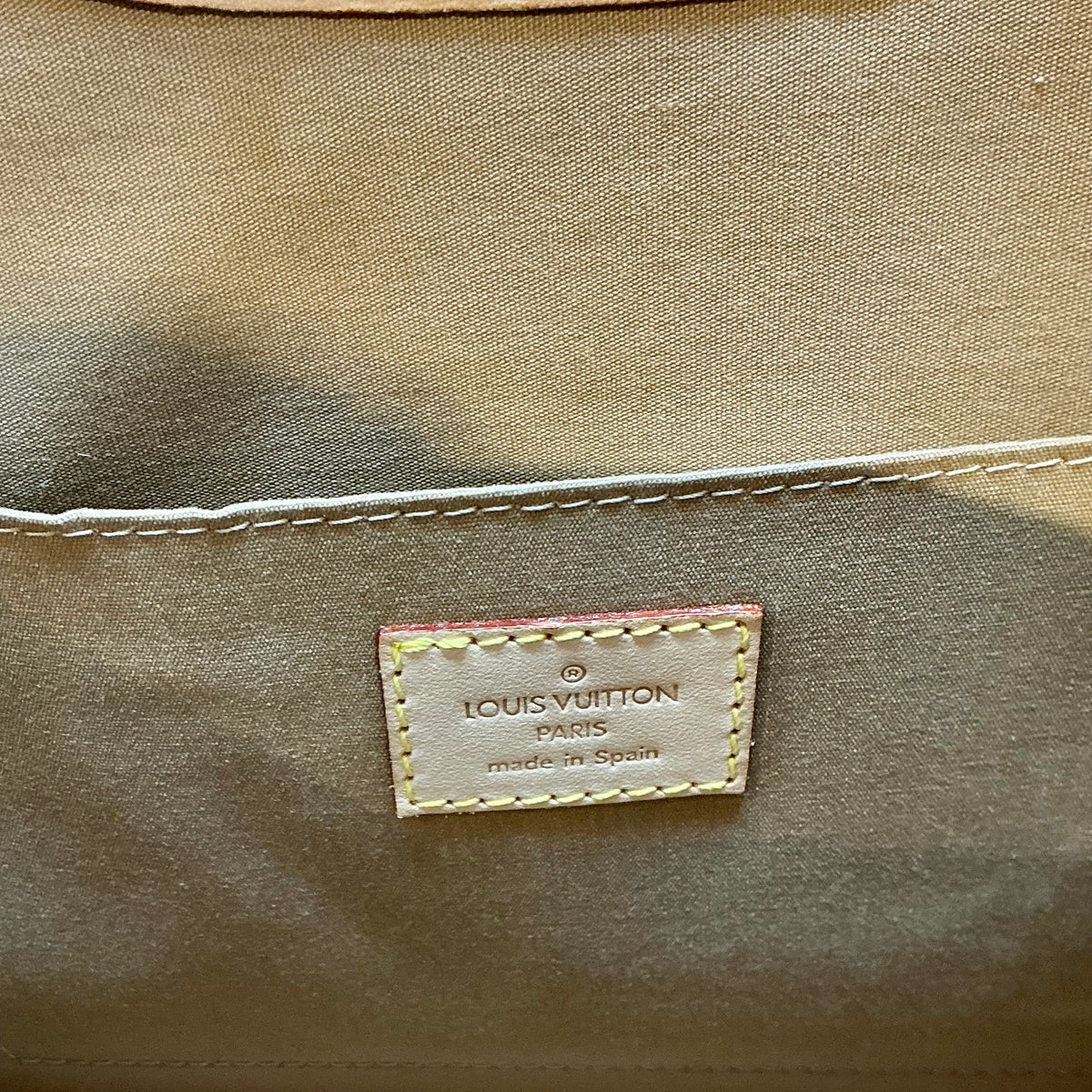 Louis Vuitton Noisette Monogram Vernis Maple Drive Bag