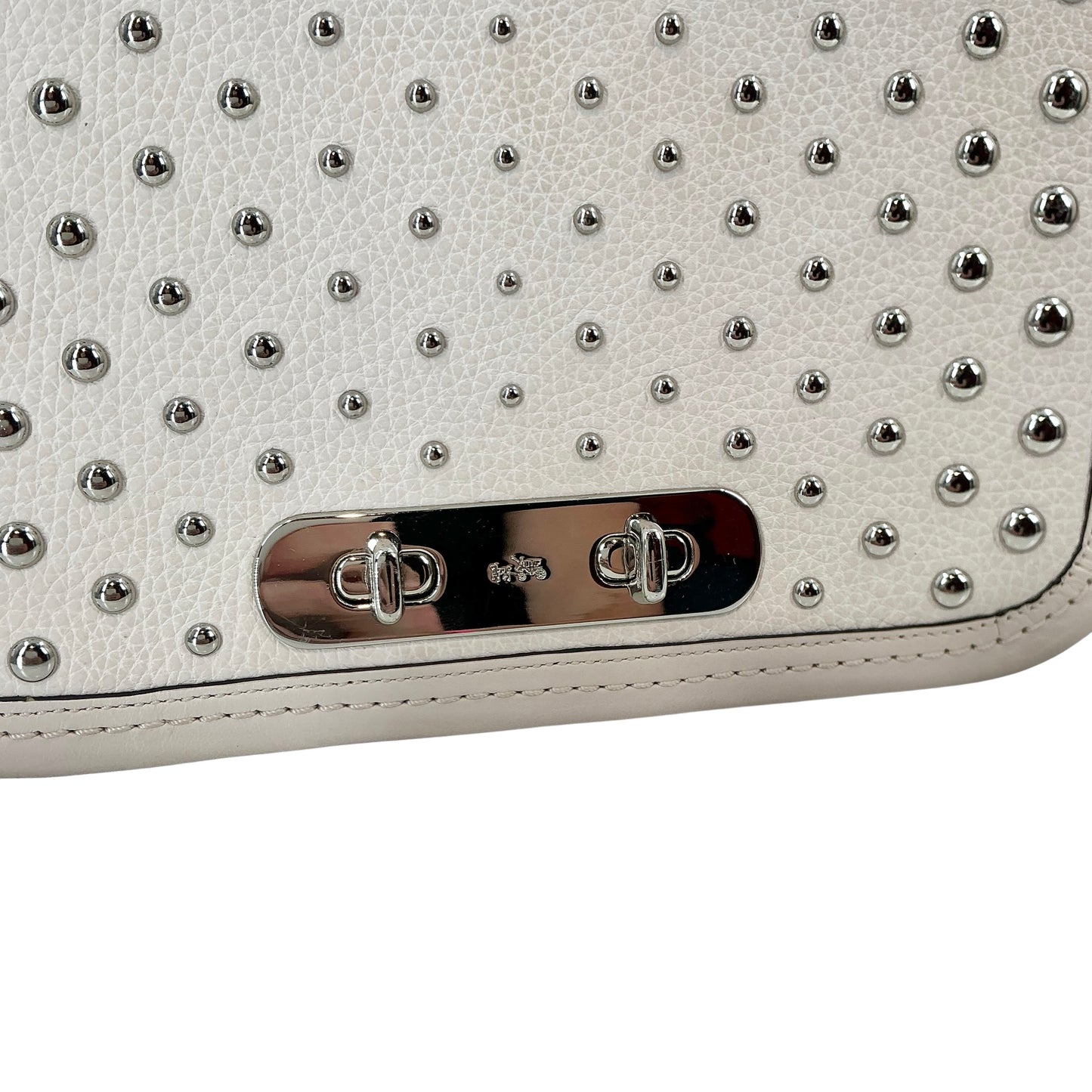 COACH Swagger Shoulder Bag in Pebble Leather with Ombré Rivets