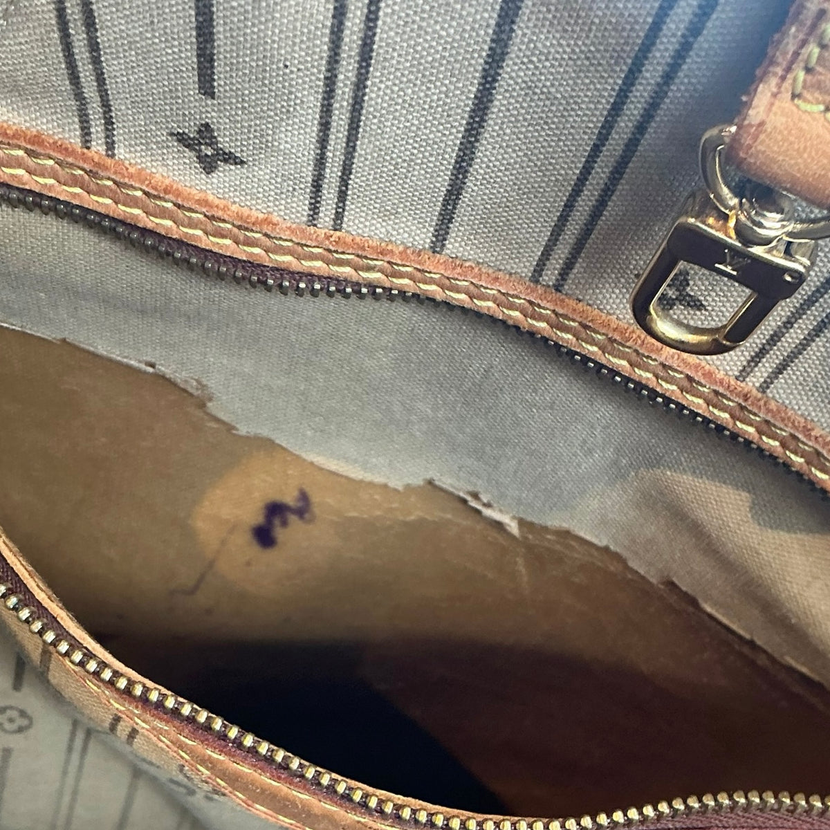 Louis Vuitton Neverfull GM in Monogram Canvas