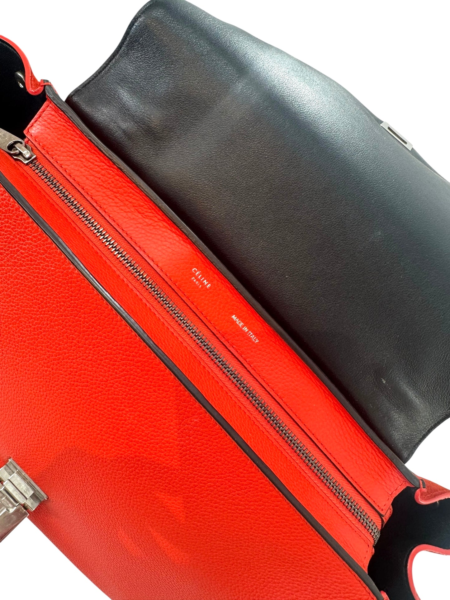 Cèline Trapeze Medium Bag in Red