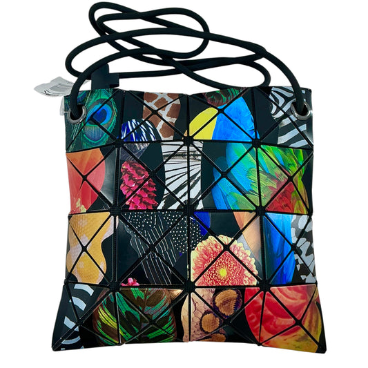 BAO BAO ISSEY MIYAKE Creature Geo Flat Shoulder Bag