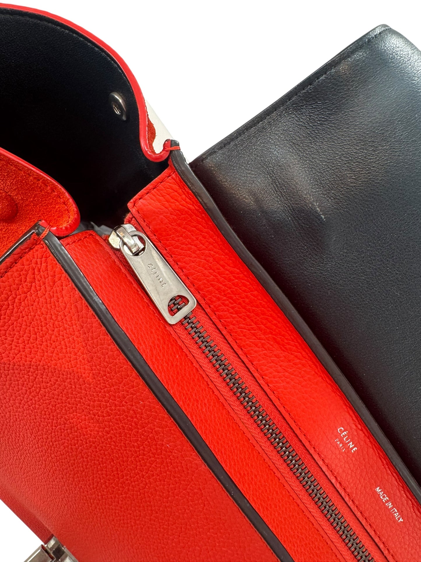 Cèline Trapeze Medium Bag in Red