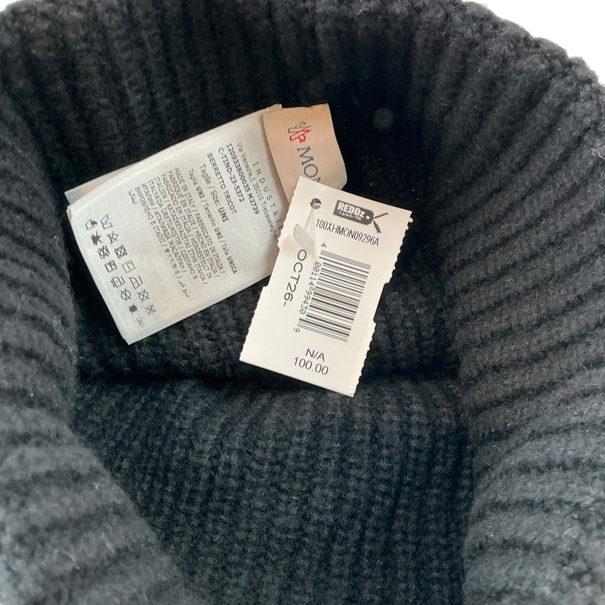 Moncler Tonal Logo Ribbed Knit Beanie Hat – Black