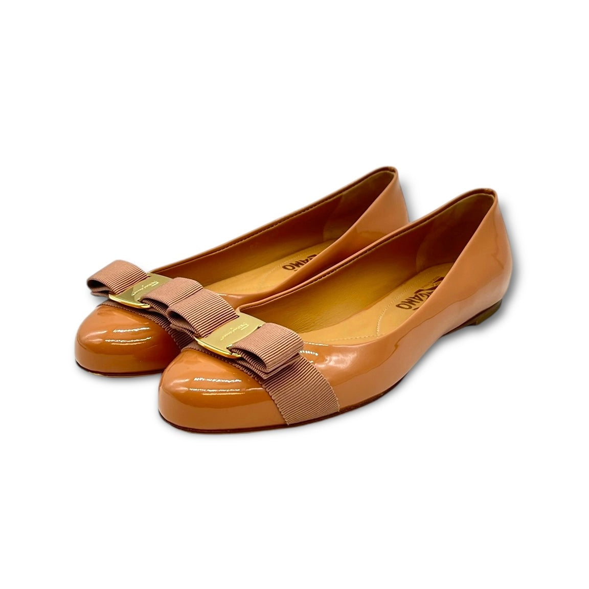 Salvatore Ferragamo Nude Varina Ballet Flat