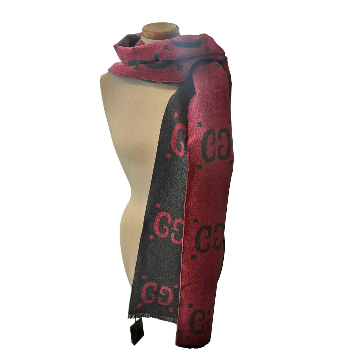 Gucci GG Jacquard Reversible Wool Silk Scarf – Graphite Gray & Pink