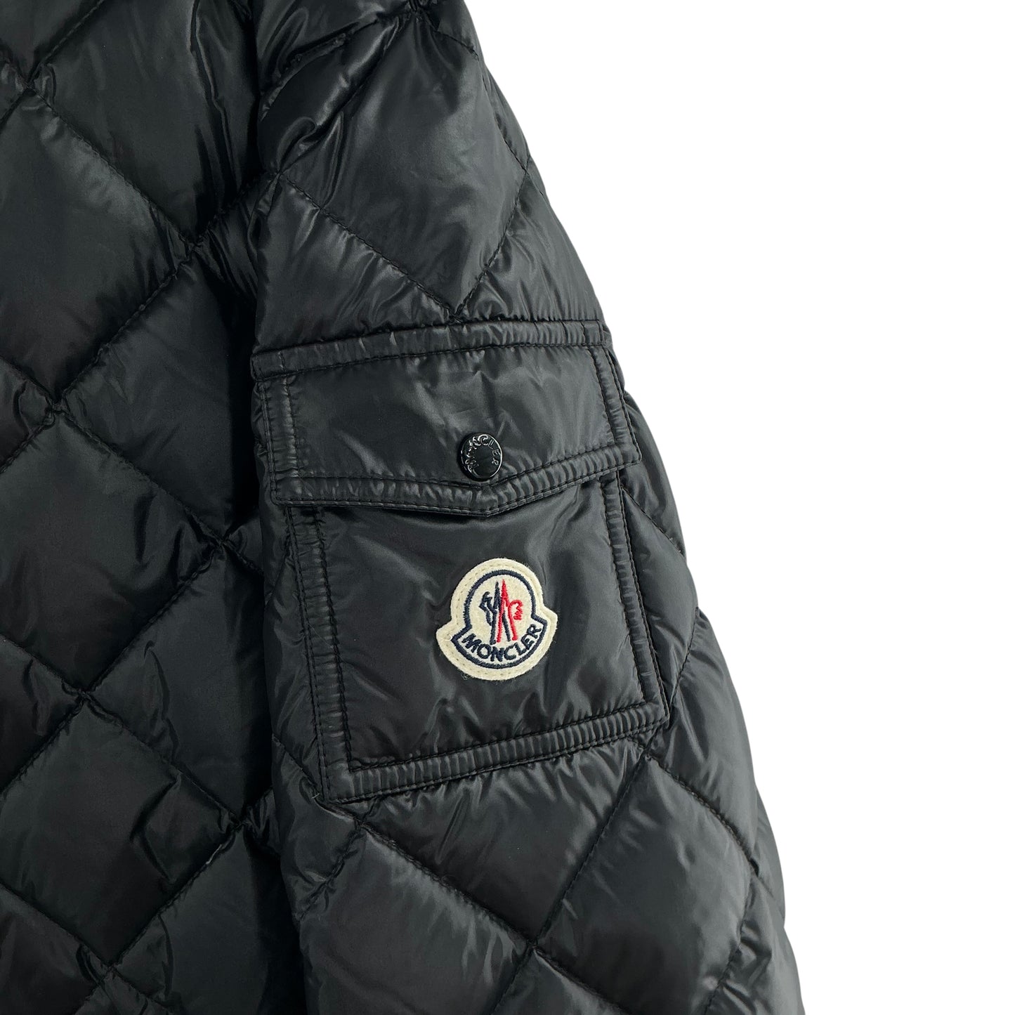 Moncler Women’s Black Diamond-Quilted Hooded Short Down Jacket