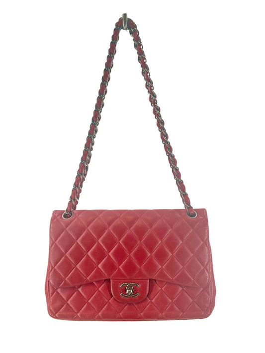 Chanel Classic Jumbo Double Flap Shoulder Bag