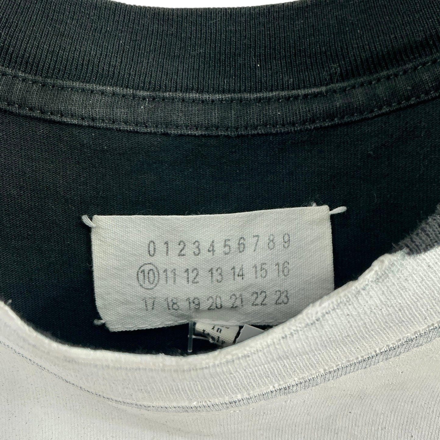 Maison Margiela Paris Painting Effect Ink Splash Graphic Numeric Logo T-Shirt