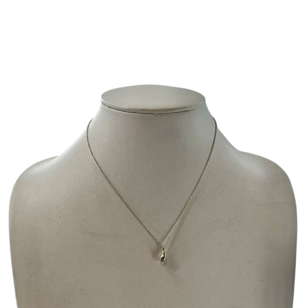 Tiffany & Co. Elsa Peretti Teardrop Pendant Necklace in Sterling Silver