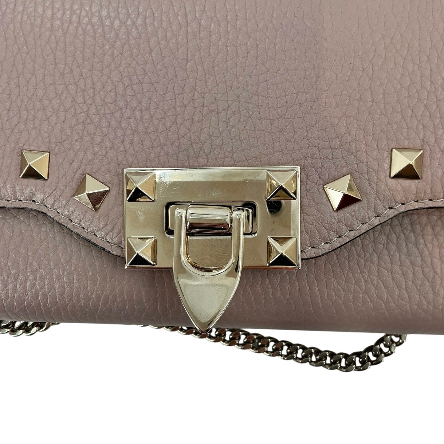 Valentino Garavani Rockstud Grainy Calfskin Wallet on Chain