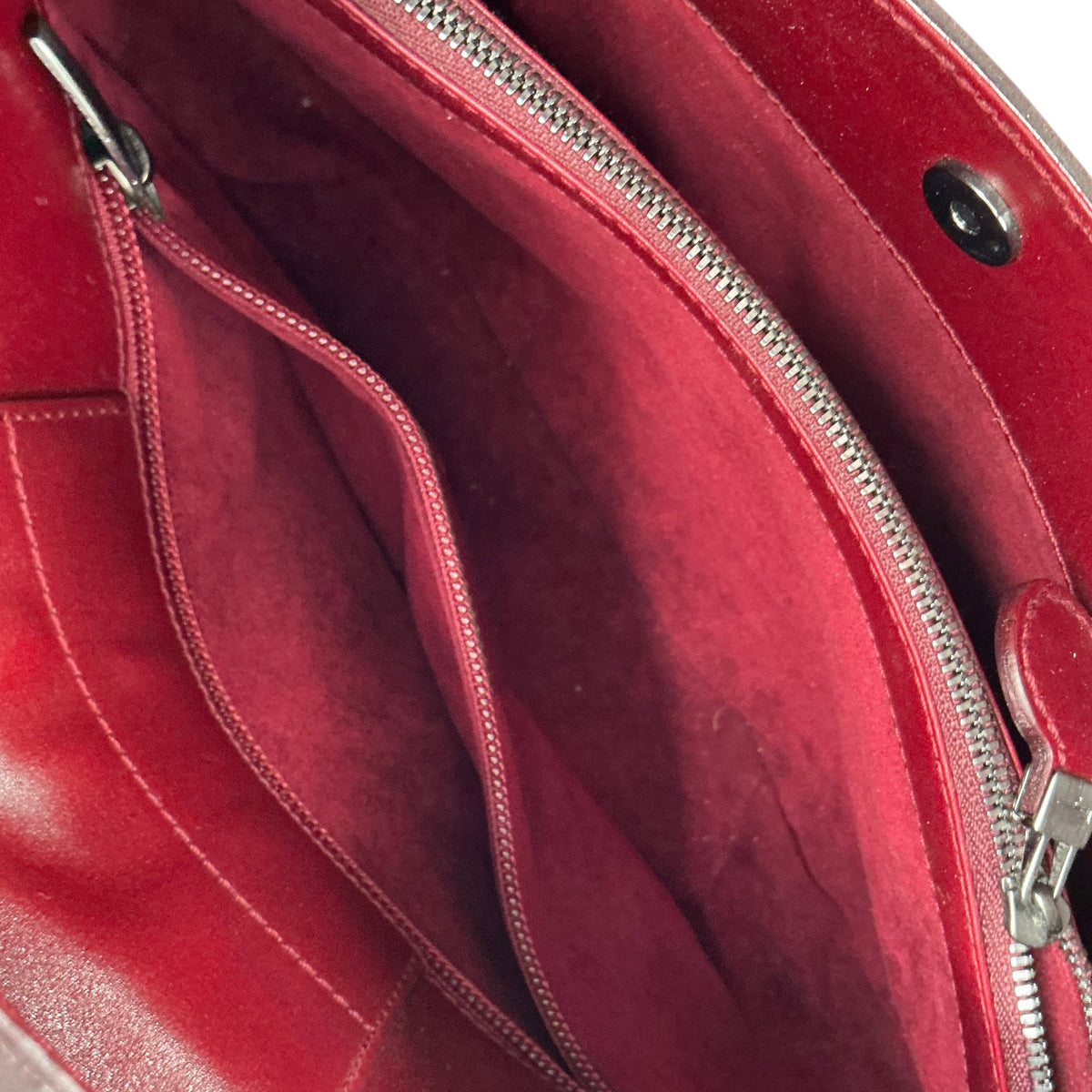 FERRAGAMO Burgundy Smooth Leather Crescent Hobo Shoulder Bag