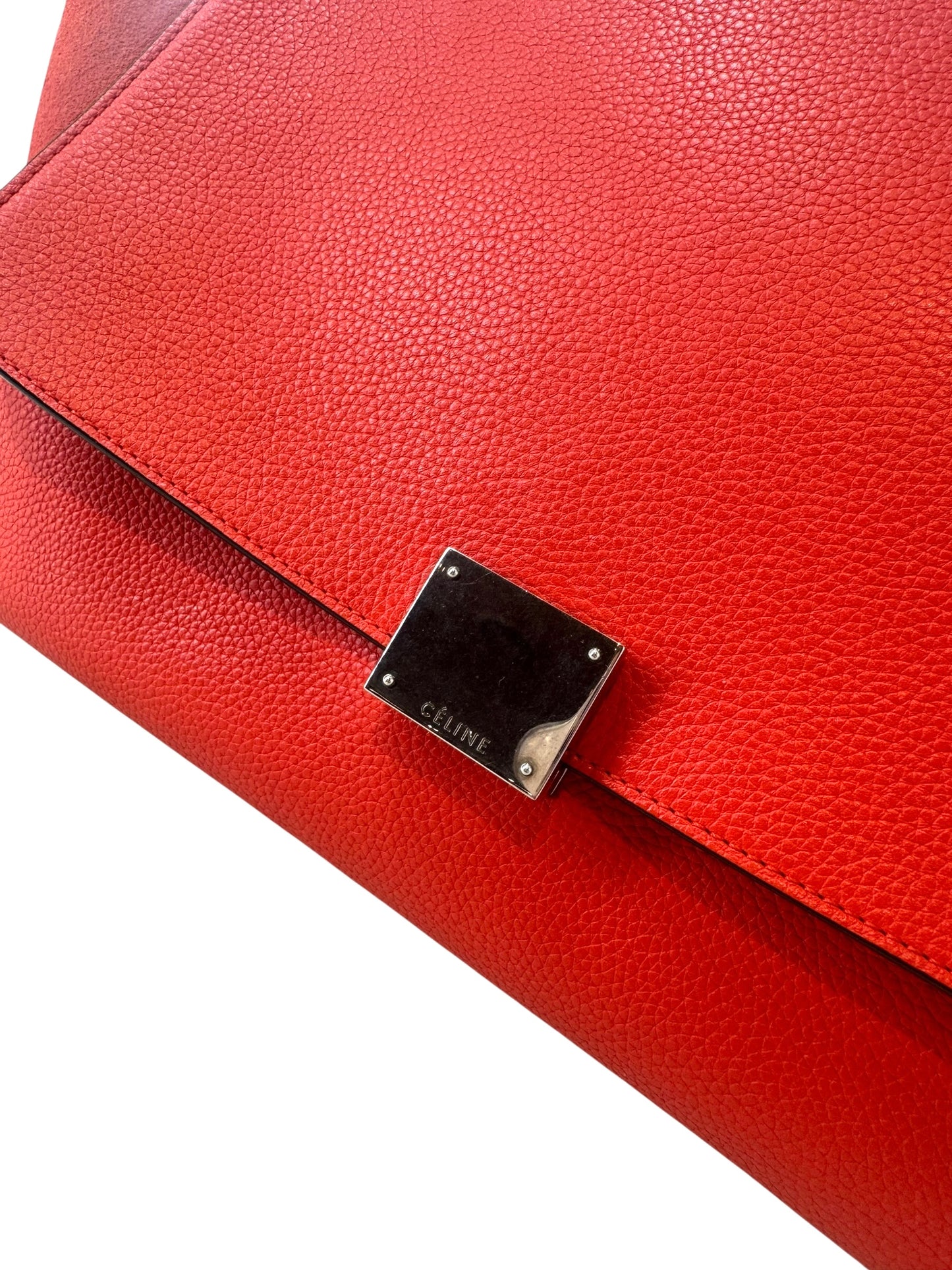Cèline Trapeze Medium Bag in Red