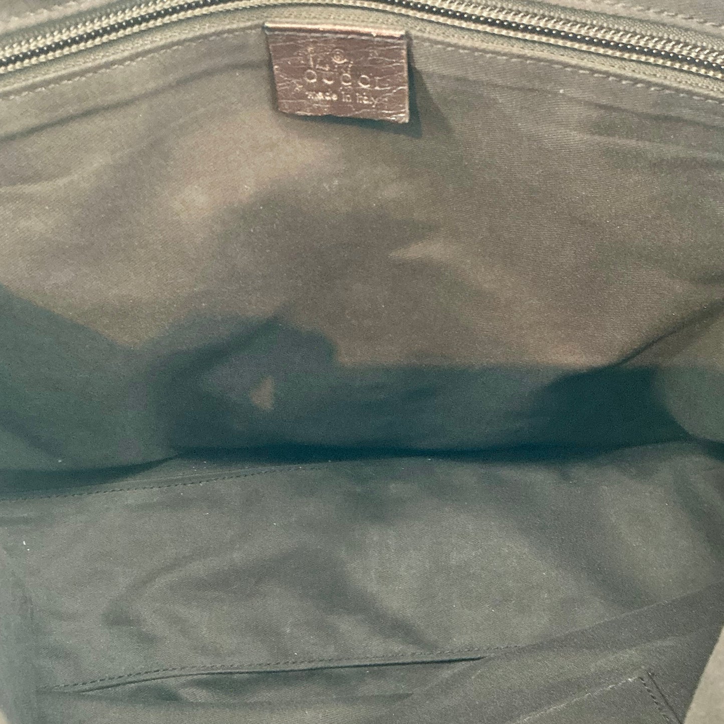 Gucci GG Supreme Monogram Flap Messenger Bag