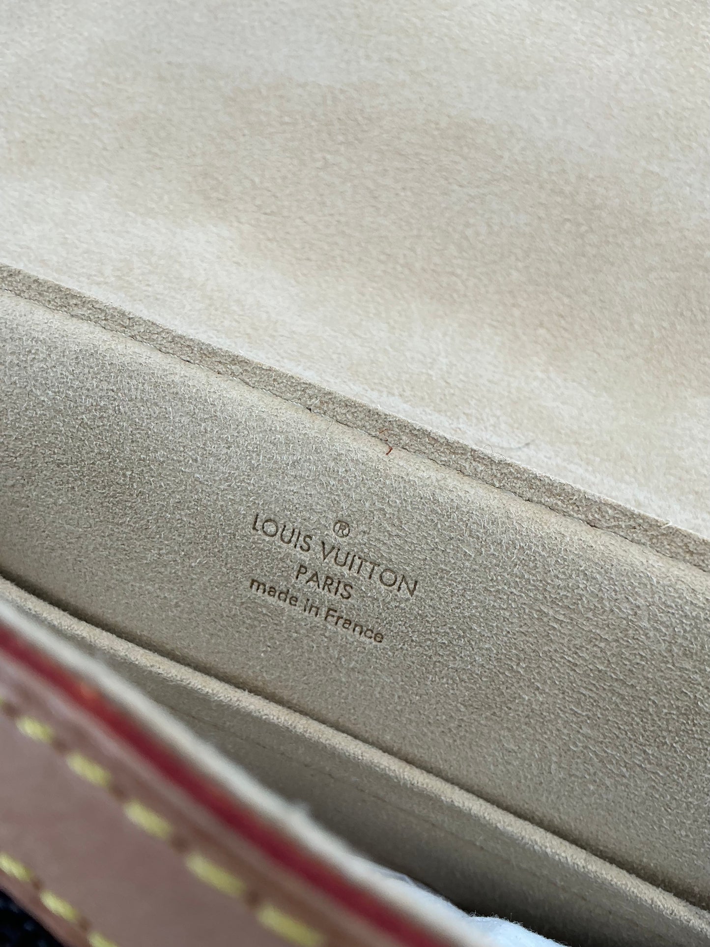 Louis Vuitton Beverly MM Shoulder Bag