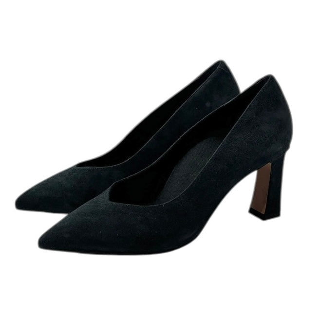 Scarlett Chase Black Suede Pumps