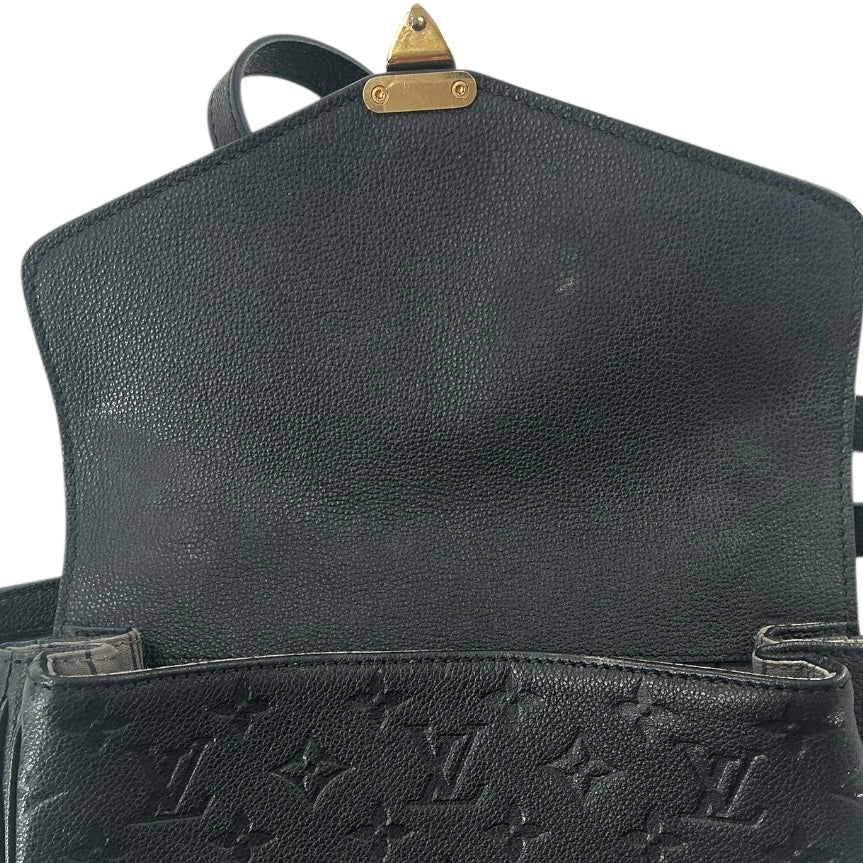 Louis Vuitton Pochette Métis Bag (newly available)