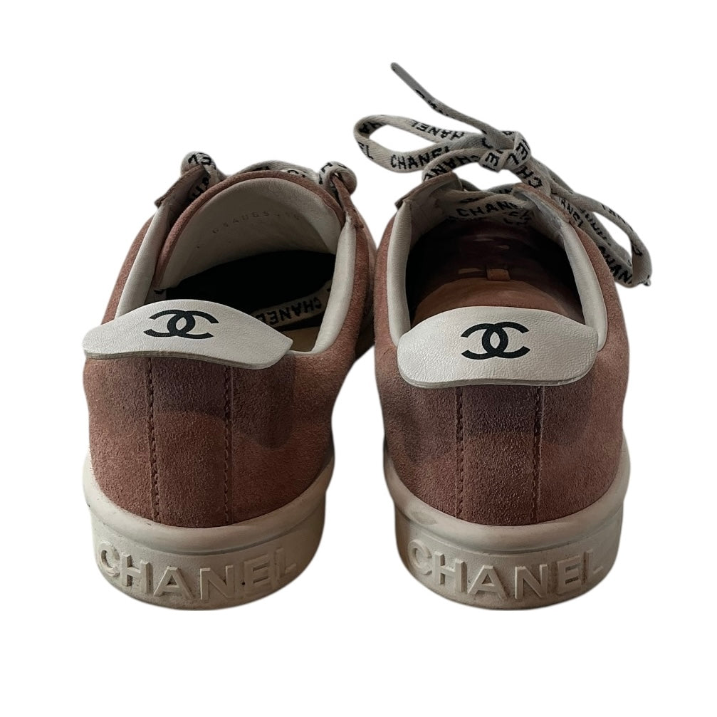 Chanel 20S Weekender Low-Top Sneaker Pink Suede