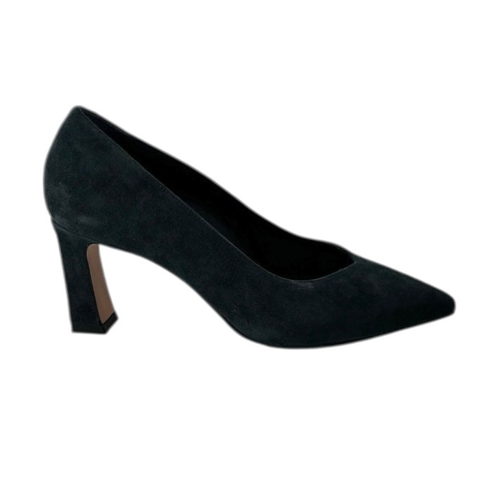 Scarlett Chase Black Suede Pumps