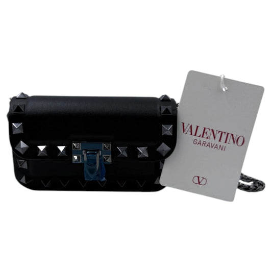 Valentino Garavani Micro Rockstud23 Should Bag