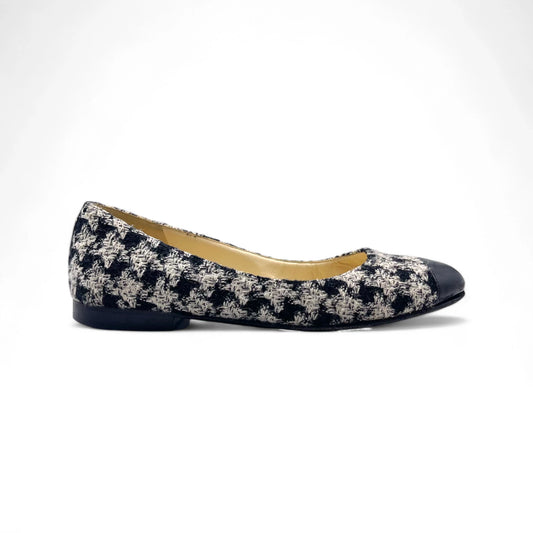 Chanel Hound Tooth Tweed Flats