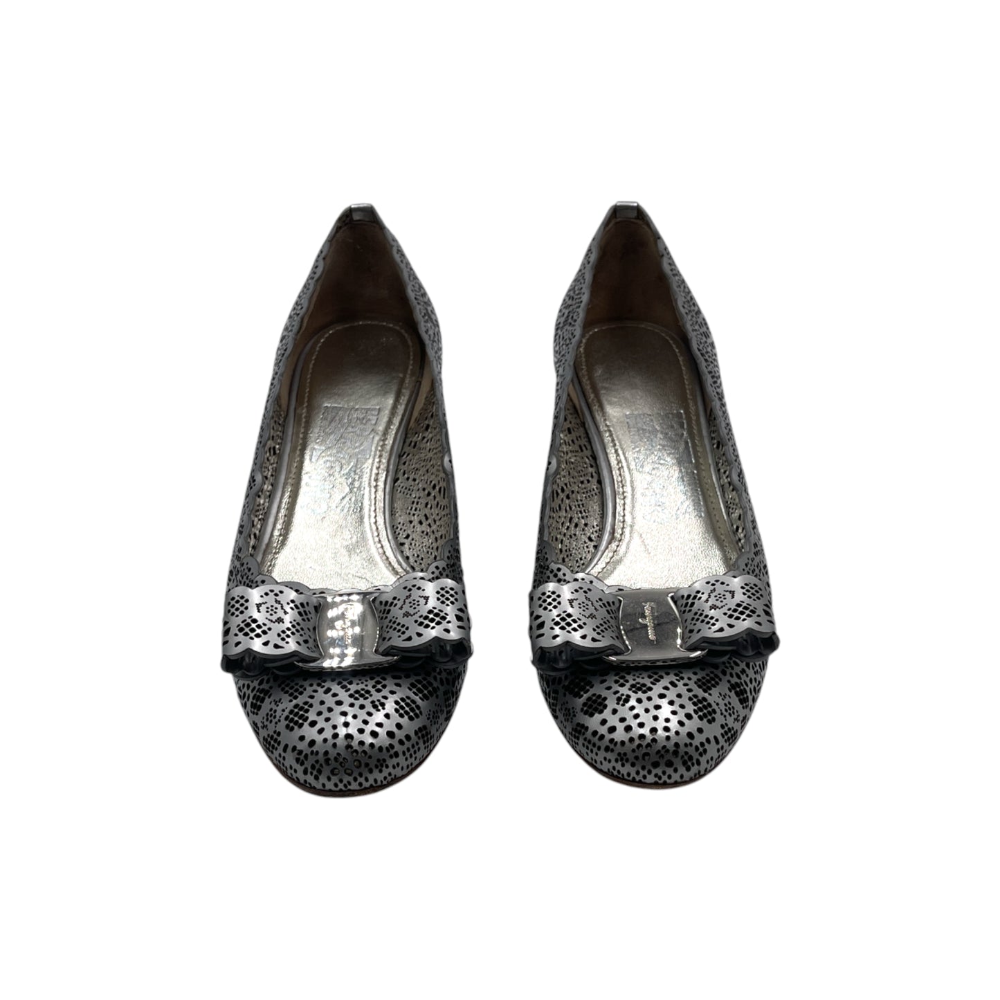 Ferragamo Bow Metallic Pump