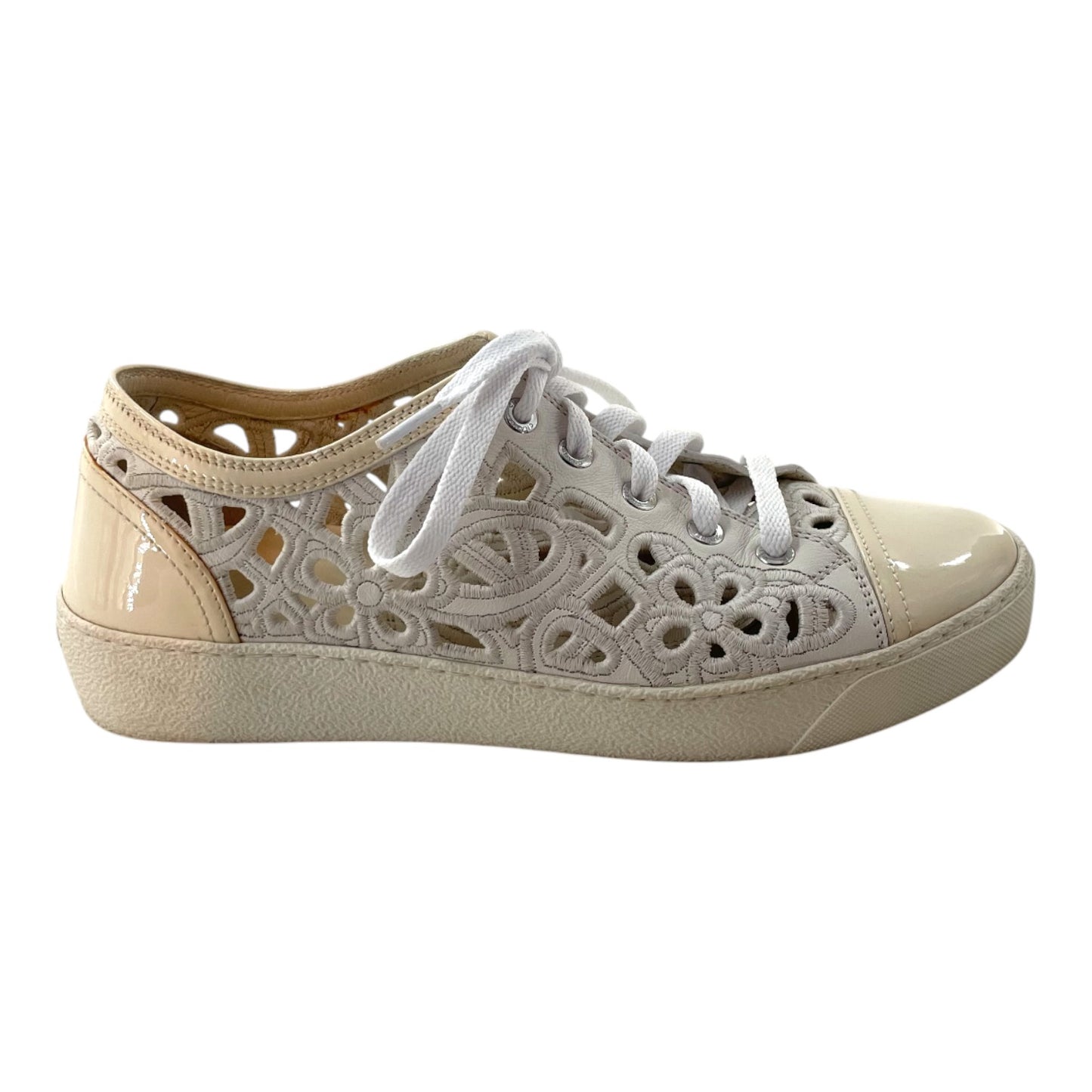 Chanel Low-Top Sneakers in Off-White Color