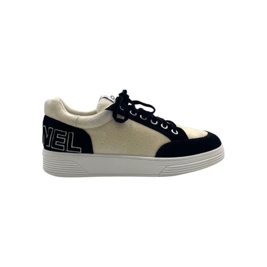 Chanel Black Cream Low Snkr