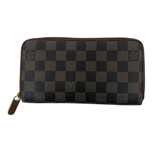 Louis Vuitton Zippered Wallet