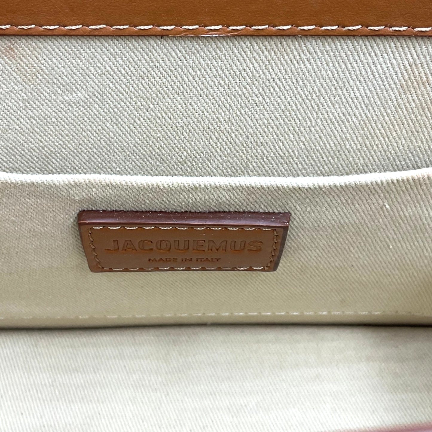 Jacquemus Le Chiquito Moyen top-handle bag