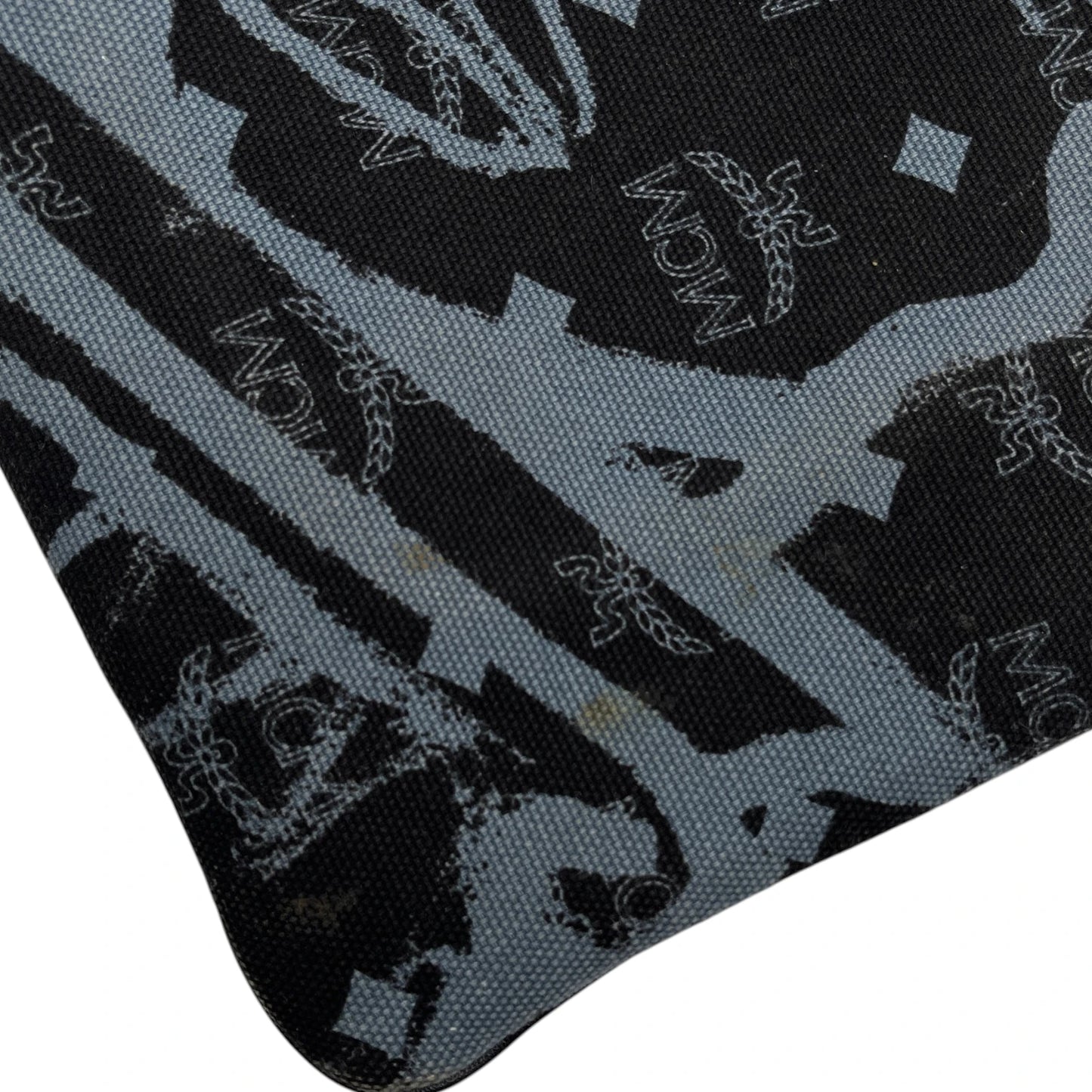 MCM Lion Pouch