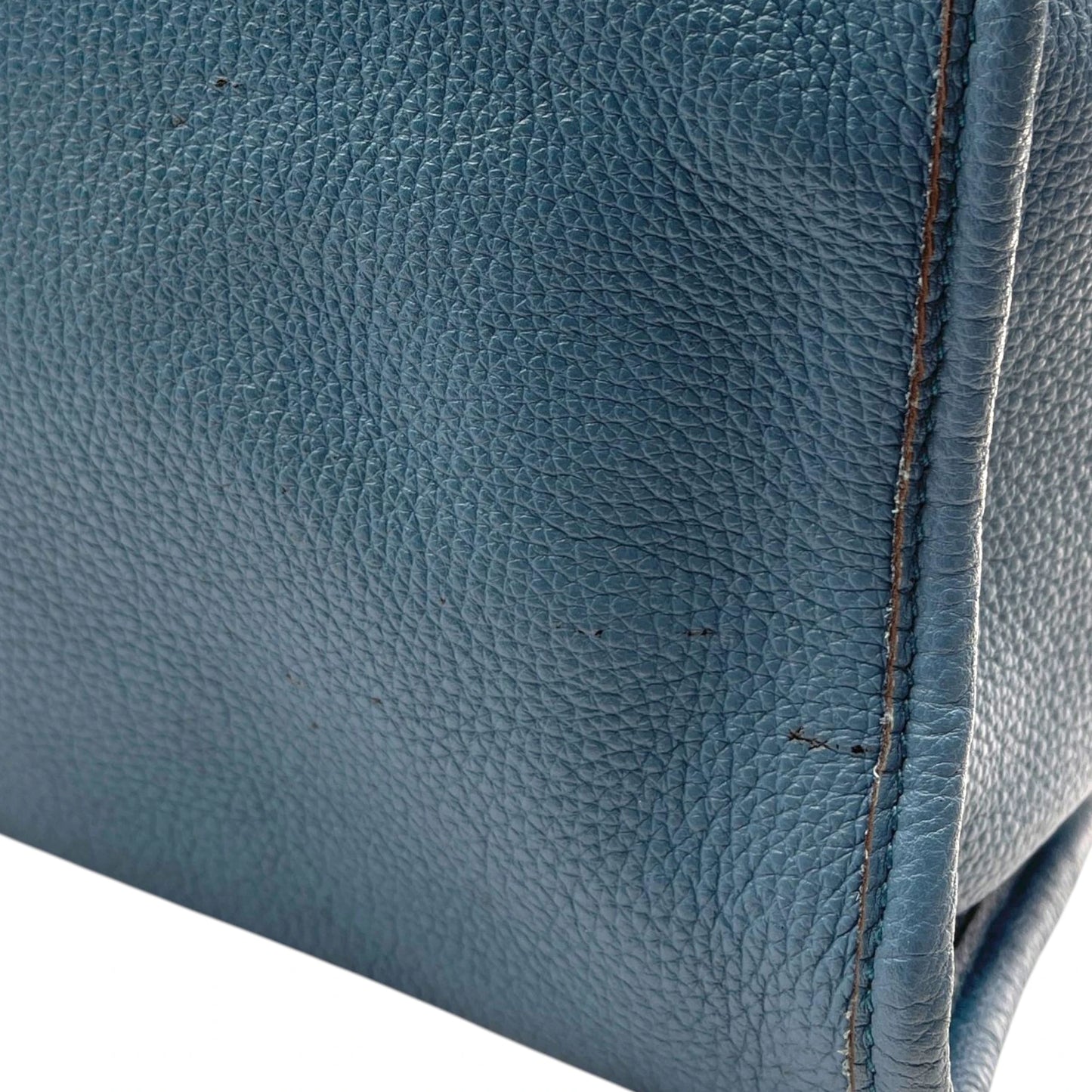 Gucci Logo Embossed Large Tote