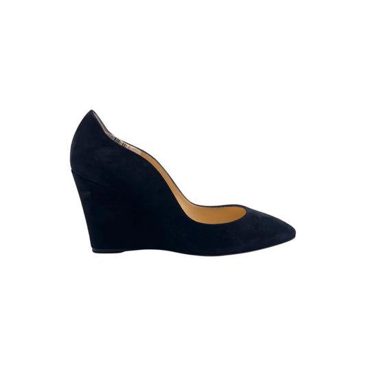 Louboutin Black Pump Suede