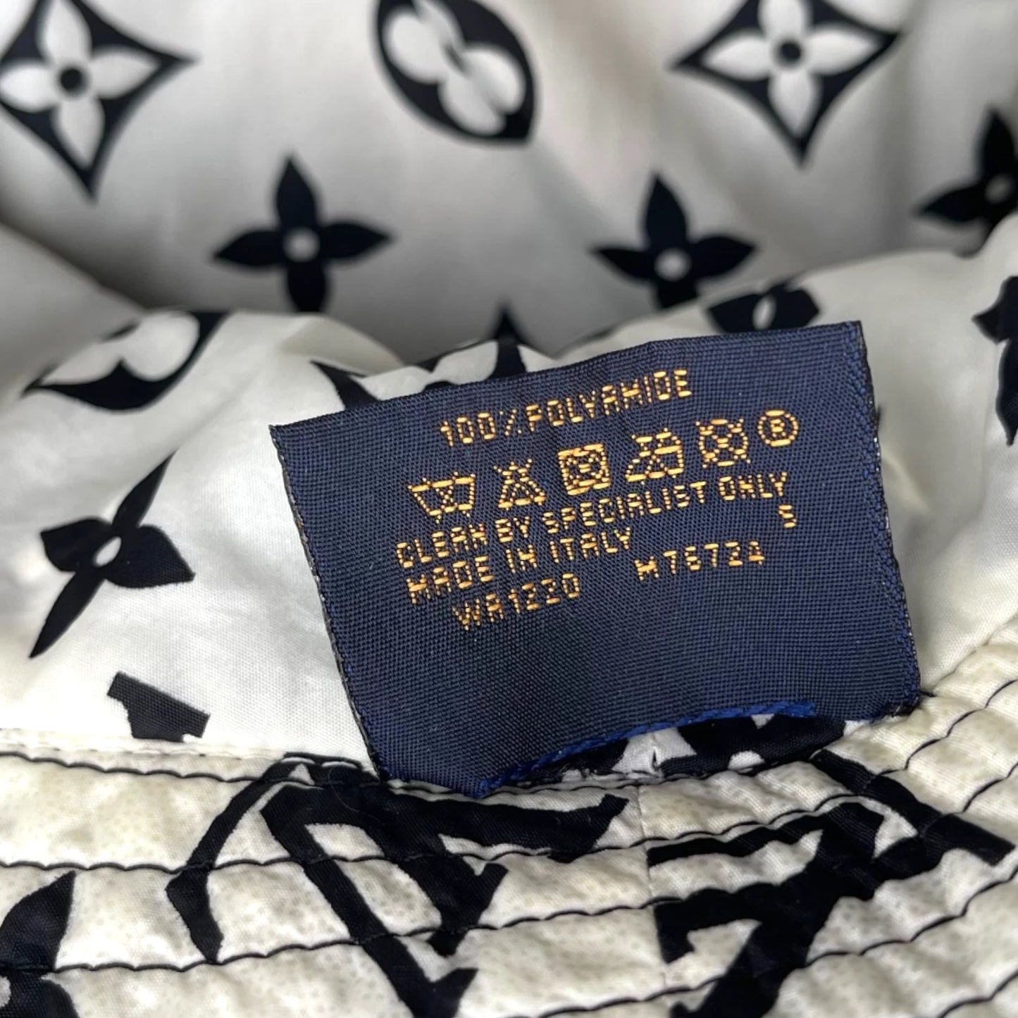 L.V Monogram Reversible Bucket Hat - S