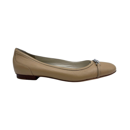 Gucci Tan Chain Flats