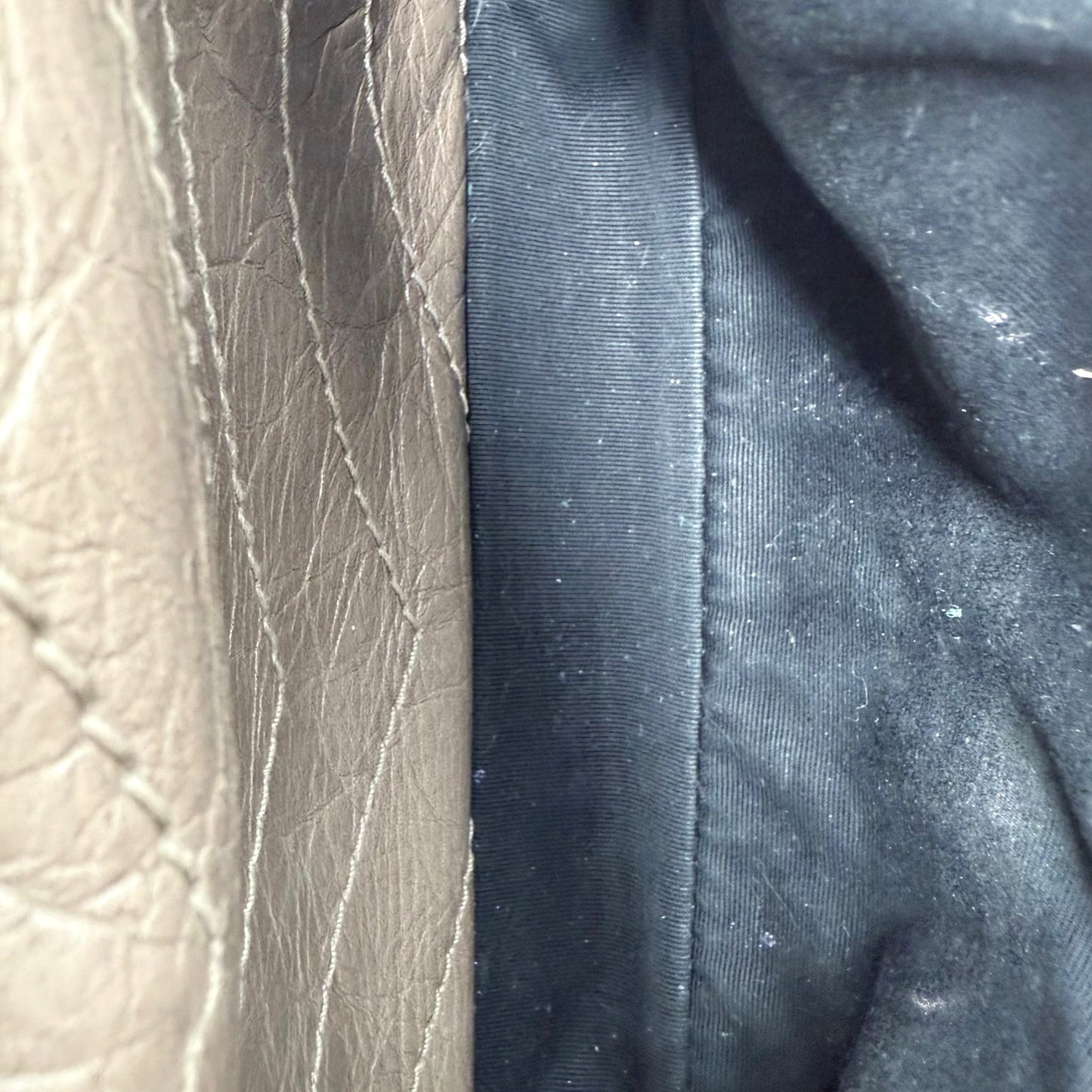 Saint Laurent Niki Medium Shoulder Bag