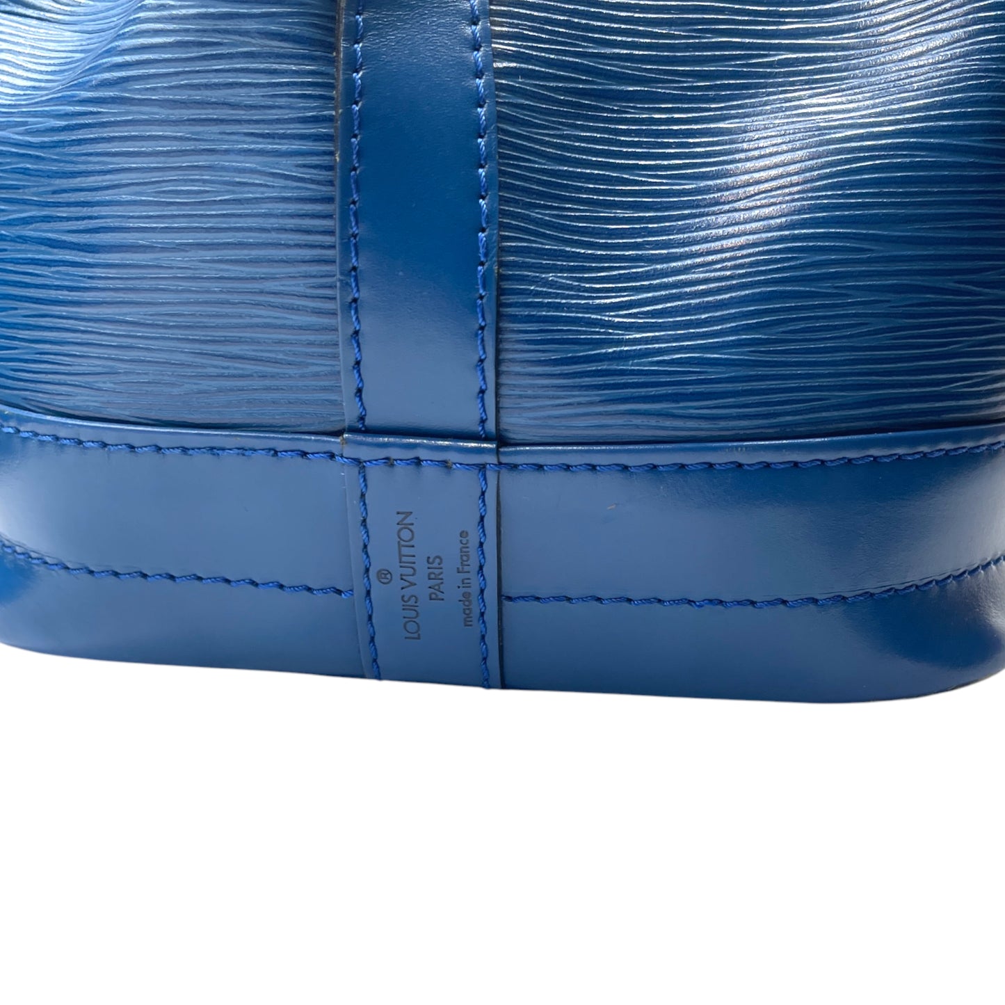 L.V Epi Leather Néo MM