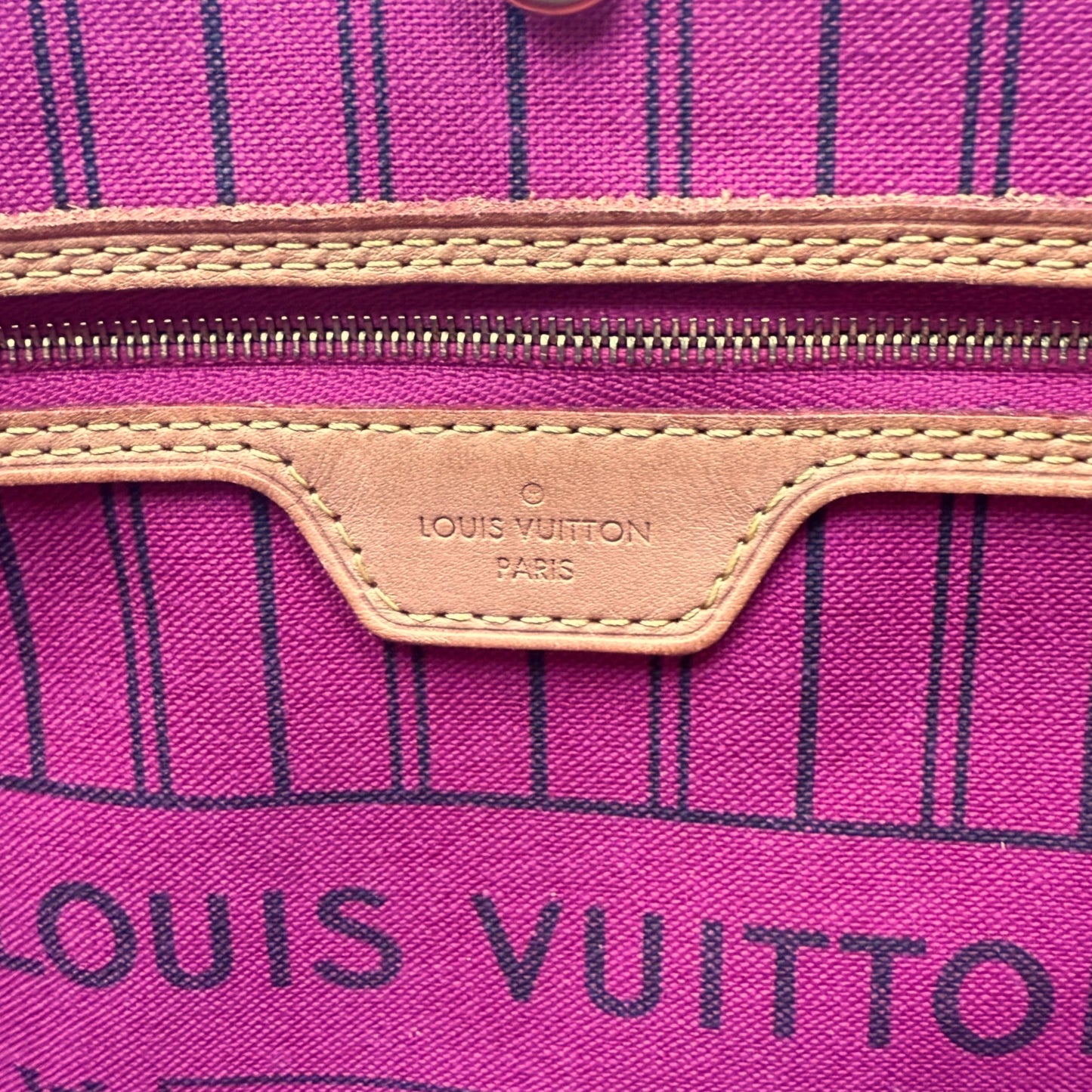Louis Vuitton Monogram Neverfull MM Tote Bag