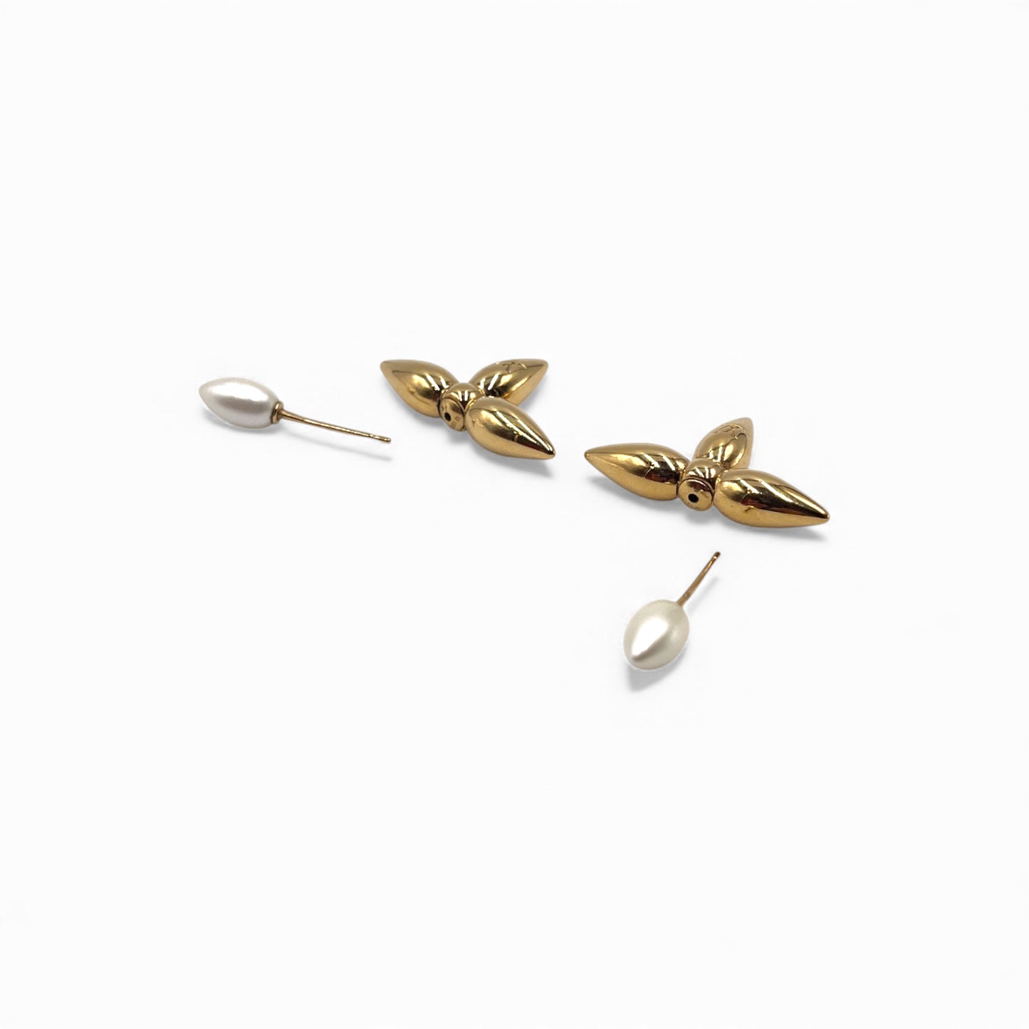 L.V Louisette Pearl Earrings