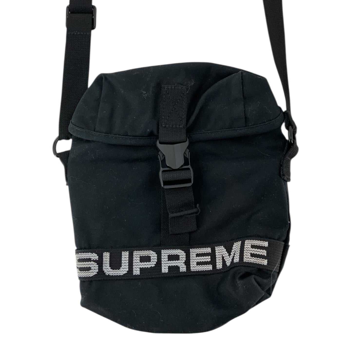 Supreme Crossbody Pack