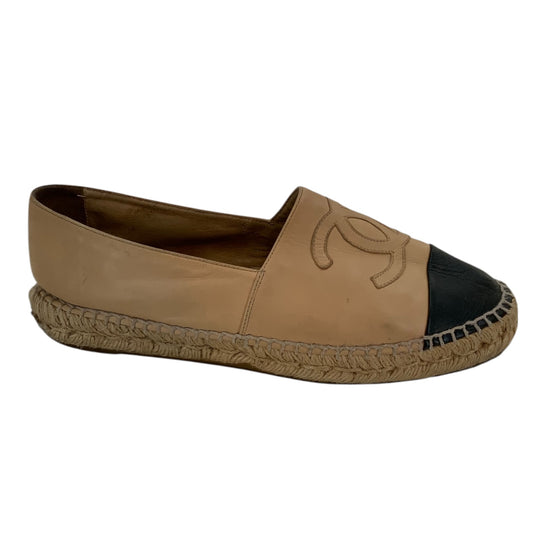 Chanel Interlocking CC Logo Leather Espadrilles